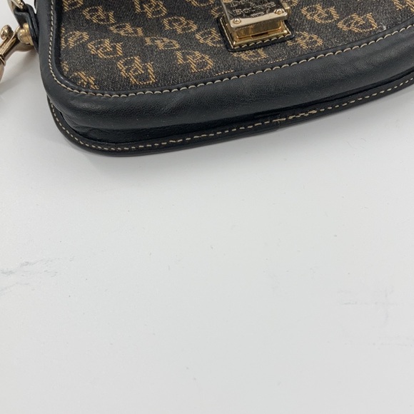 Dooney & Bourke Wristlet - Picture 7 of 9